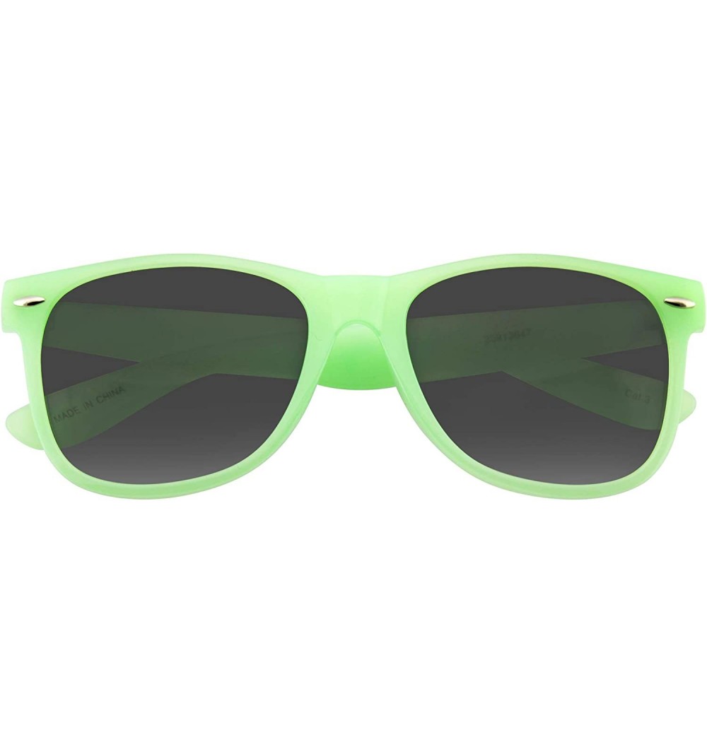 Square Sunglasses Retro Fashion Translucent Color Horned Rim Sunglasses - Green - CF18TGAN7ID $12.12