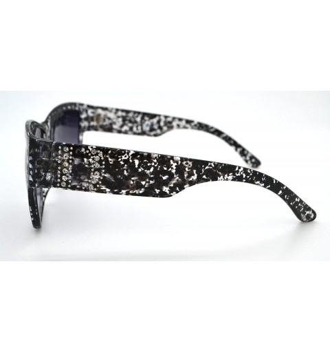 Wayfarer Trendy Classic Womens Hot Fashion Sunglasses w/FREE Microfiber Pouch - Clear - CB12L18NP1H $12.35